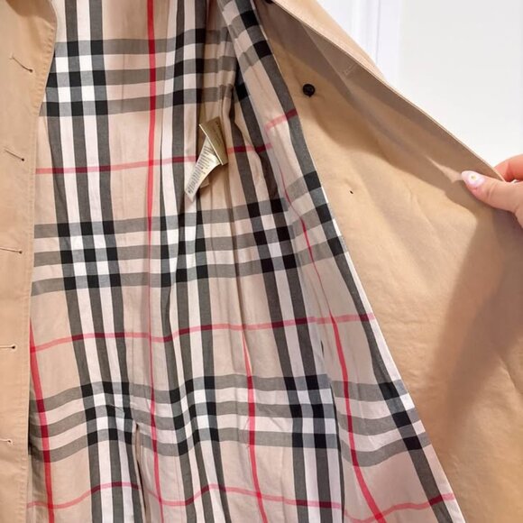 Authentic Burberry Sandringham trench coat Tan (US size 6) Great condition! - Picture 7 of 12